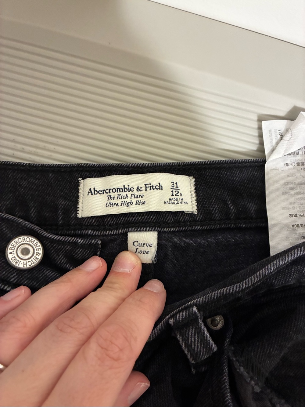 Abercrombie & Fitch Curve Love Ultra High Rise Kick Flare Jeans - Black Wash